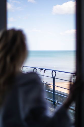 Une nuit en chambre double vue sur la mer