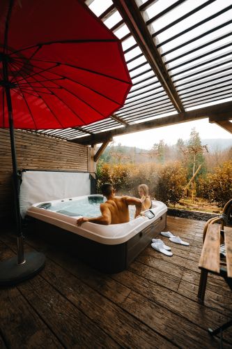 Coffret Bed & Breakfast avec jacuzzi privatif (hors samedi)
